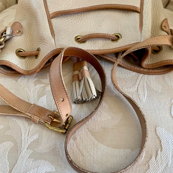 Dooney and Bourne bucket bag - Picture 4 of 7